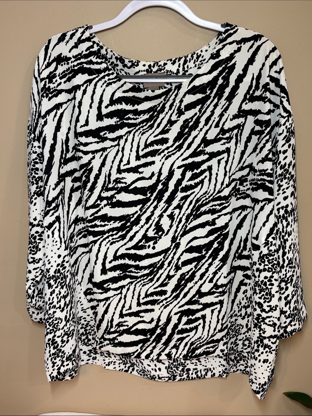 Chico's Black & White Animal-Print 3/4 Sleeve Blouse, 3